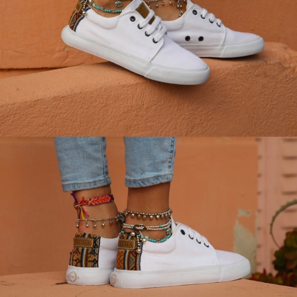 Mipacha Low Top Sneakers - Picture 3 of 14